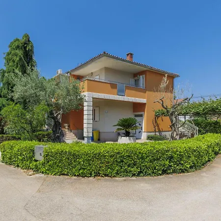 Lägenhet Alba-2 By Interhome