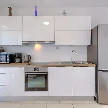 Alba-2 By Interhome דירה *